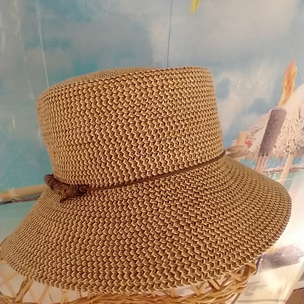 Elegant Tan Woven Bucket/ Brim Hat NWOT - Picture 5 of 16